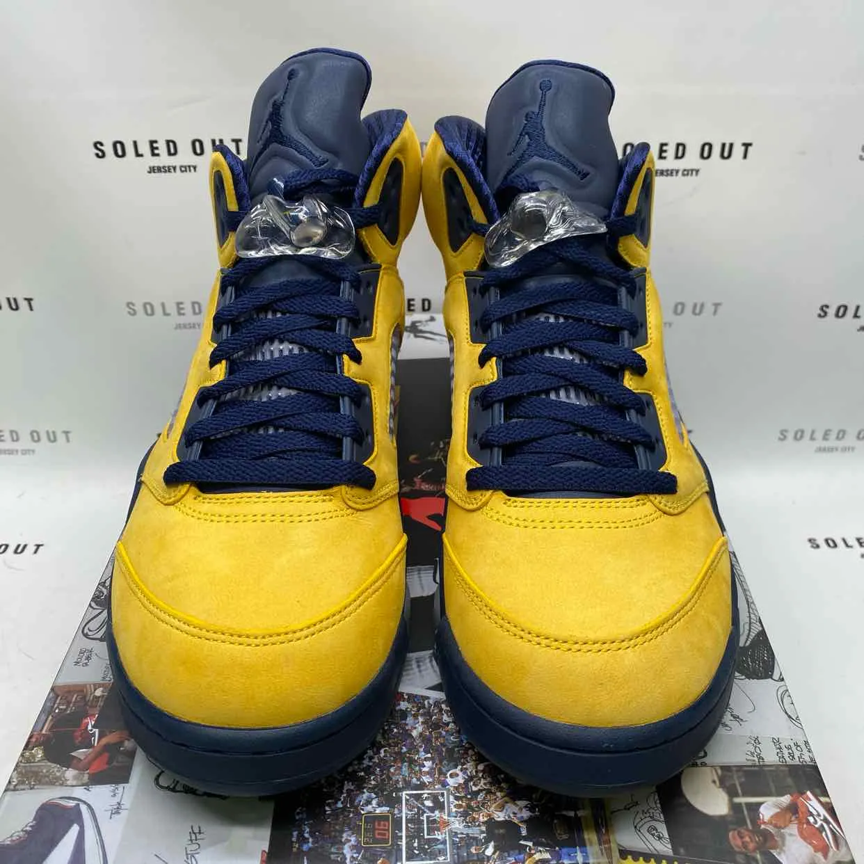 Air Jordan 5 Retro SE Michigan 2019 New Size 9.5