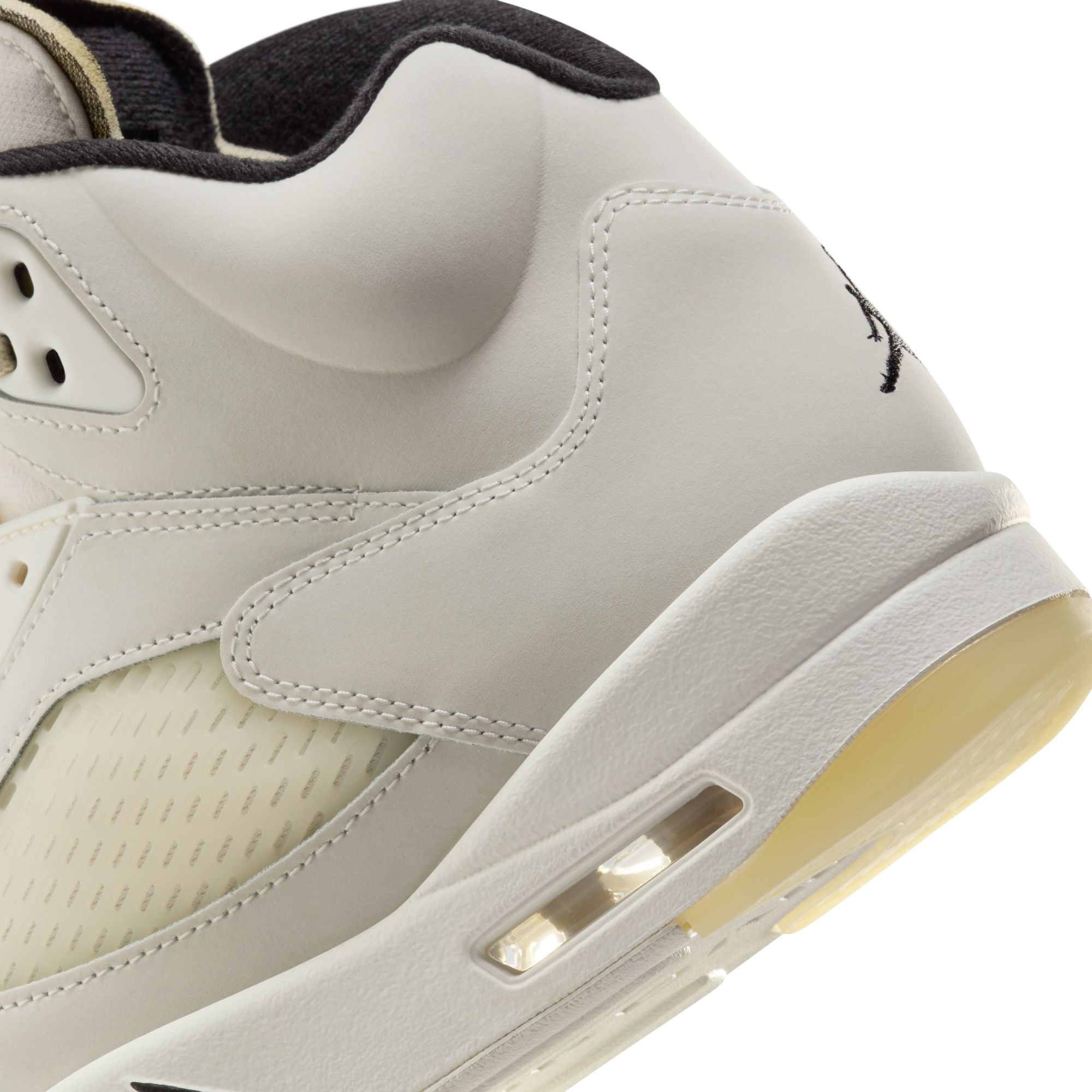 AIR JORDAN 5 RETRO SE - SAIL/BLACK-LT OREWOOD BRN-COCONUT MILK