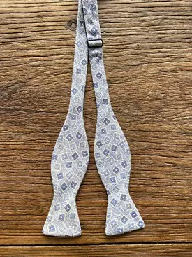 BLUE KENDRICK MEDALLIONS BOW TIE