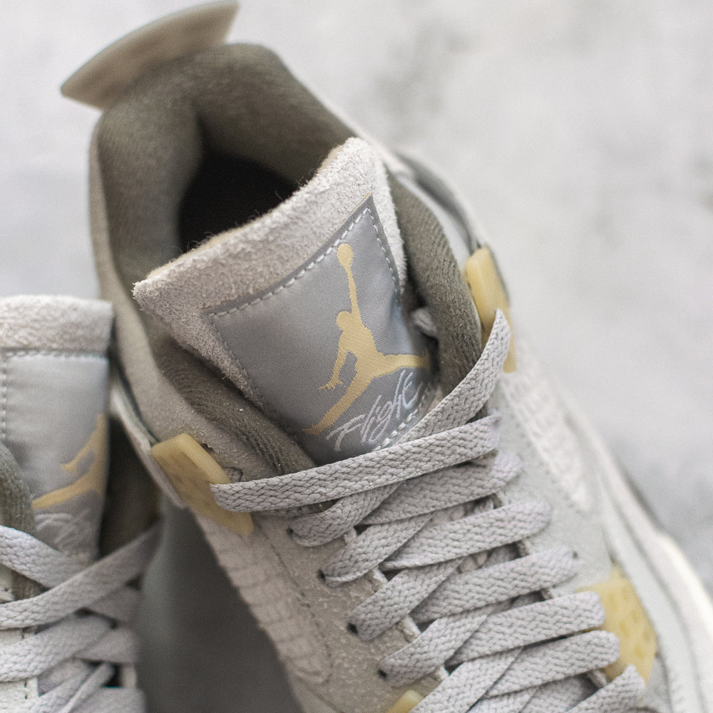 Jordan 4 Retro SE Craft Photon Dust