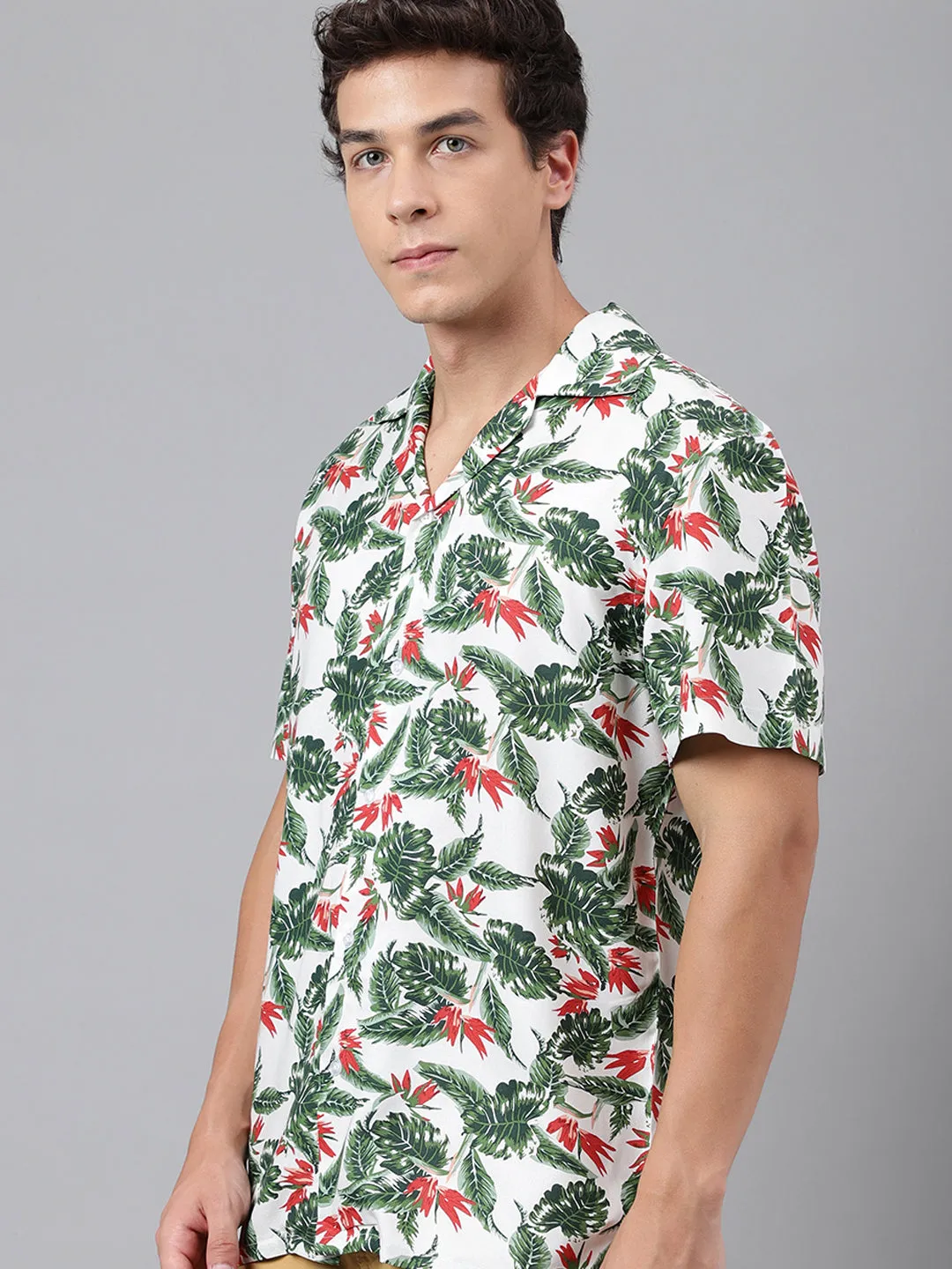 Men White & Green Floral Printed Viscose Rayon Regular Fit Resort Shirt