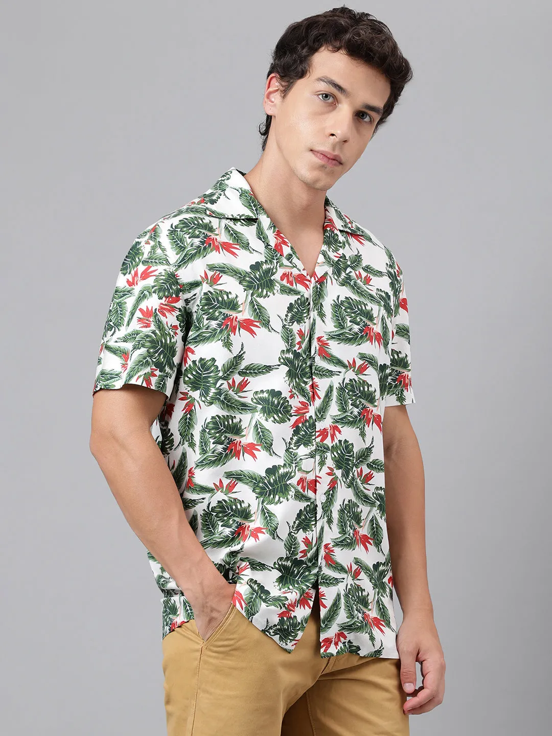 Men White & Green Floral Printed Viscose Rayon Regular Fit Resort Shirt