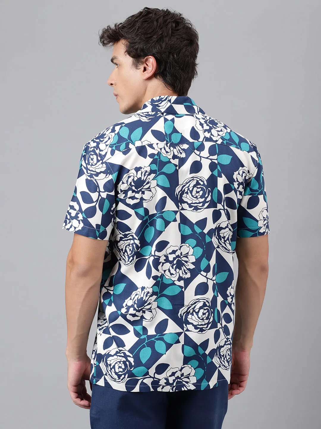 Men White & Navy Blue Floral Printed Viscose Rayon Regular Fit Resort Shirt