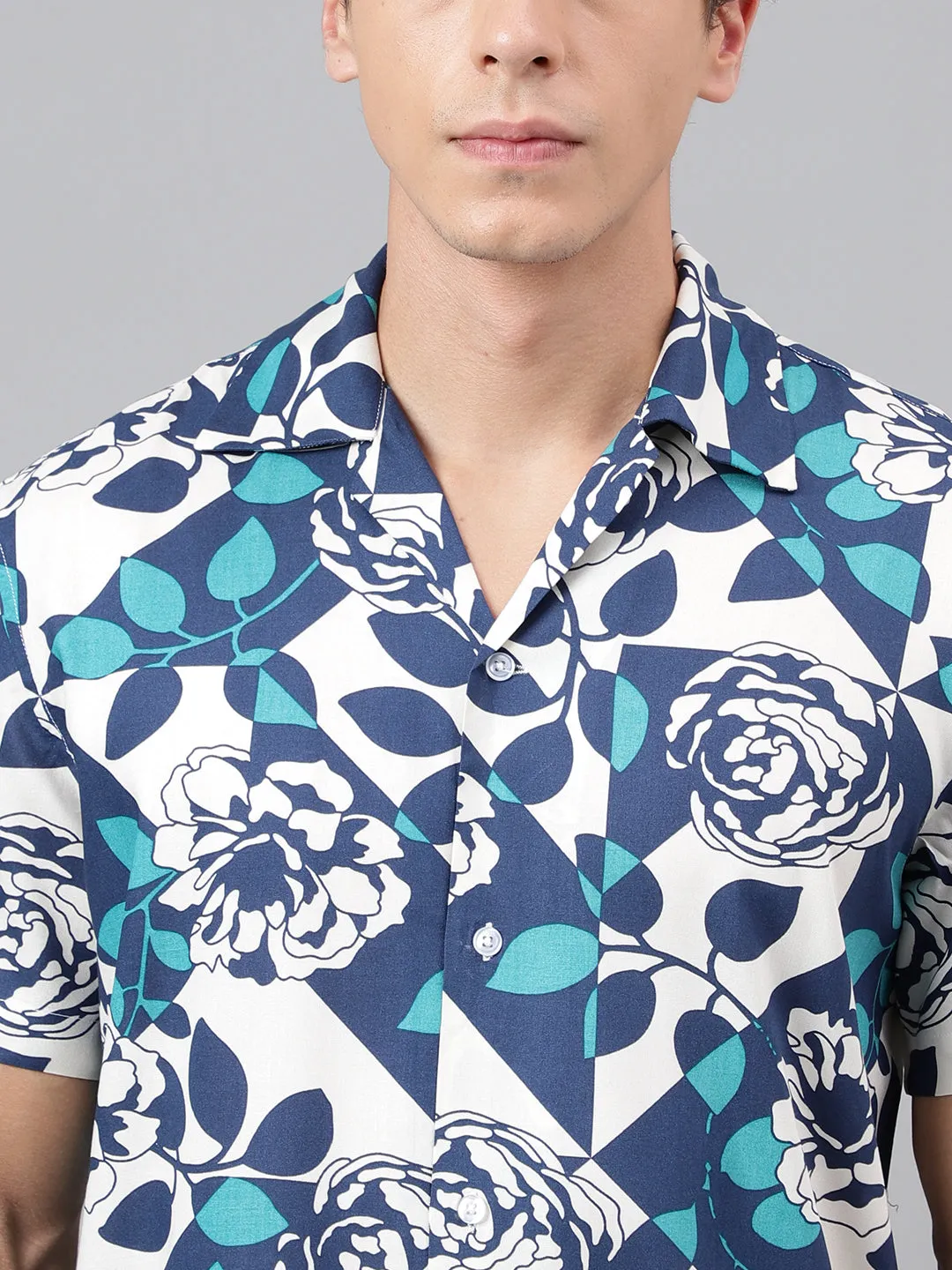 Men White & Navy Blue Floral Printed Viscose Rayon Regular Fit Resort Shirt