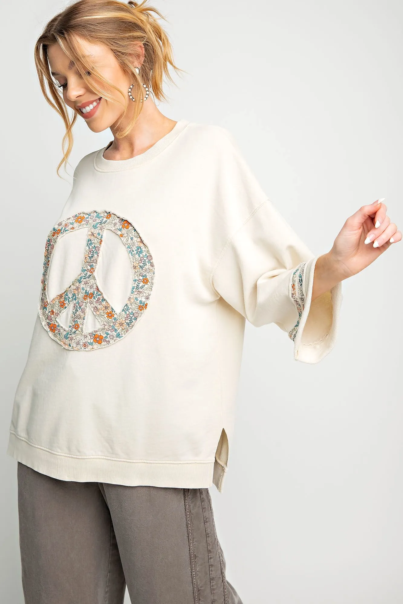 Mineral Washed Terry Floral Peace Sign Pullover Top