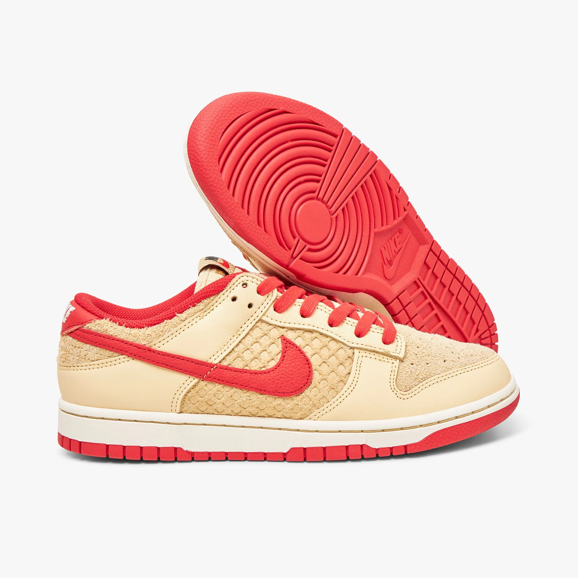 Nike Dunk Low Retro SE Pale Vanilla / University Red - Sail