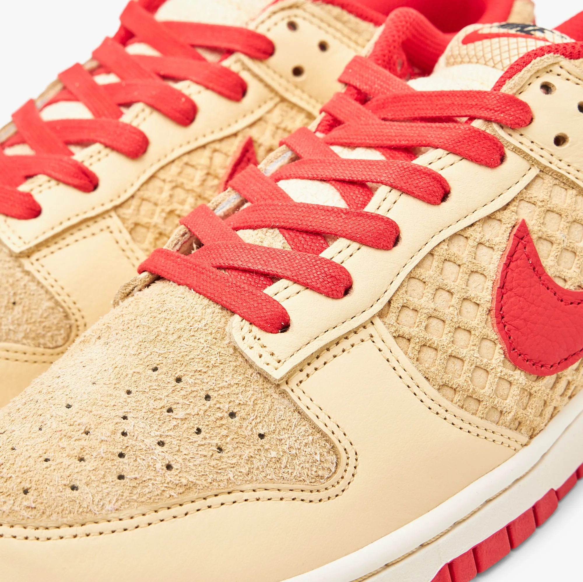 Nike Dunk Low Retro SE Pale Vanilla / University Red - Sail