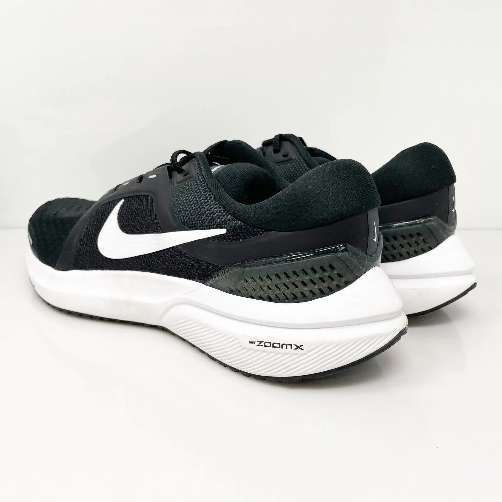 Nike Mens Air Zoom Vomero 16 DA7245-001 Black Running Shoes Sneakers Size 10.5